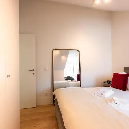 Apartment Eduardo Vii Park Amazing With Terrace Lissabon